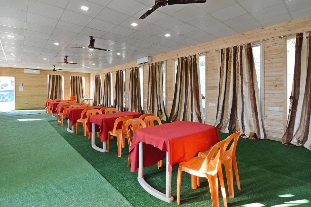 Oyo Midway Park Resort Atgaon Eksteriør bilde